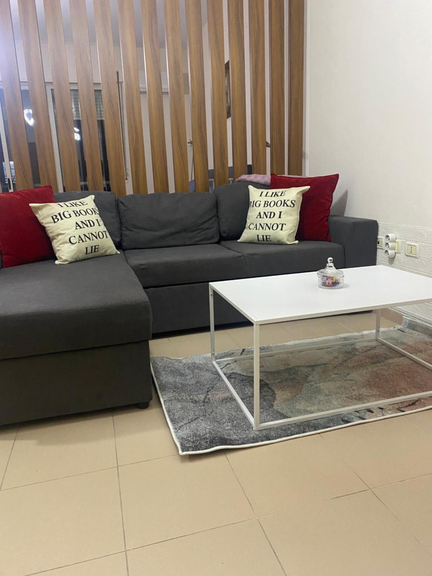 Chlo Apartment 4 Tirane Bagian luar foto